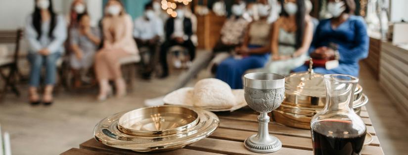 Baptêmes et Communions : Célébrer les Étapes Importantes de la Vie