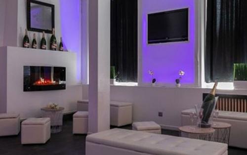 La Suite            