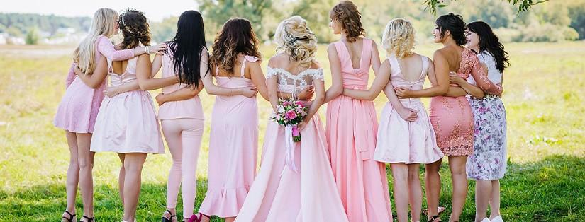 10 idées de dress-code pour vos demoiselles d'honneur 