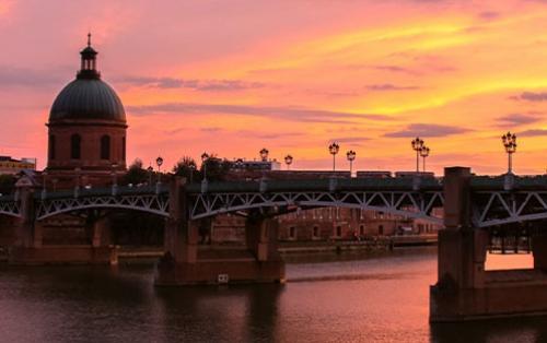 Comment organiser une conférence à Toulouse qui marque les esprits ?