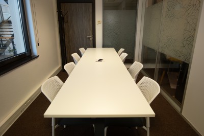 Centre d'Affaires OBC - Salle de réunion Emeraude