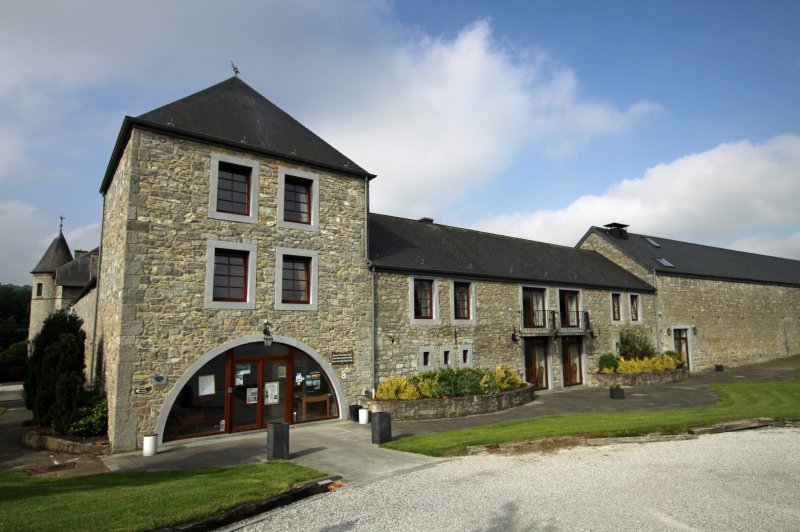 Ferme Château De Laneffe - photo 1