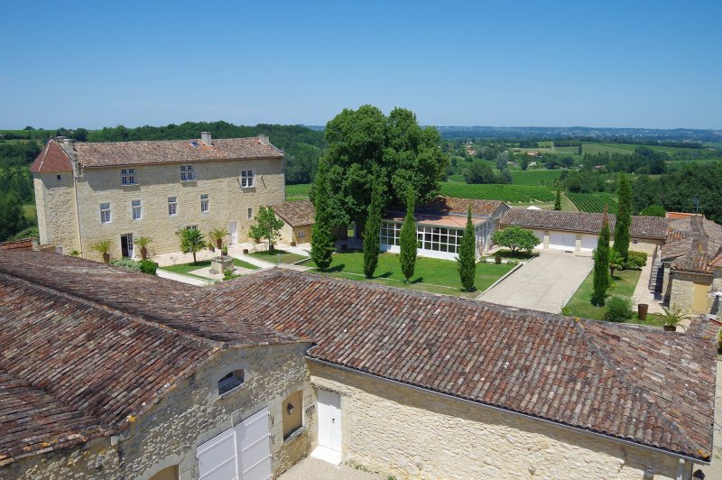 Château Hôtel Isabeau de Naujan - photo 2
