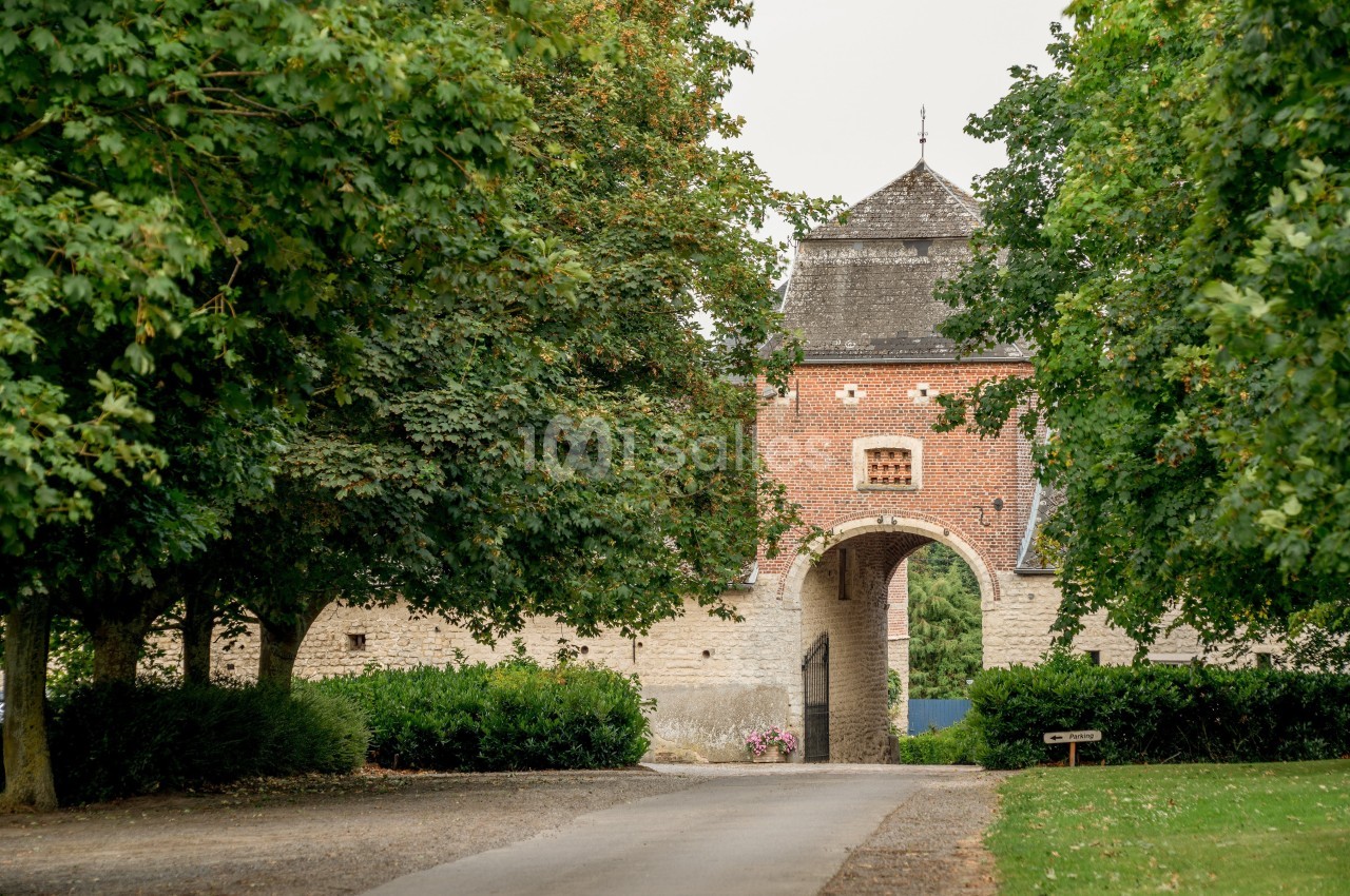 Le porche d'entrée