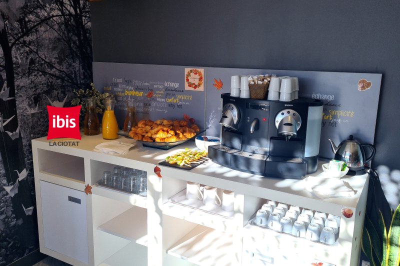 Hotel Ibis La Ciotat - photo 3