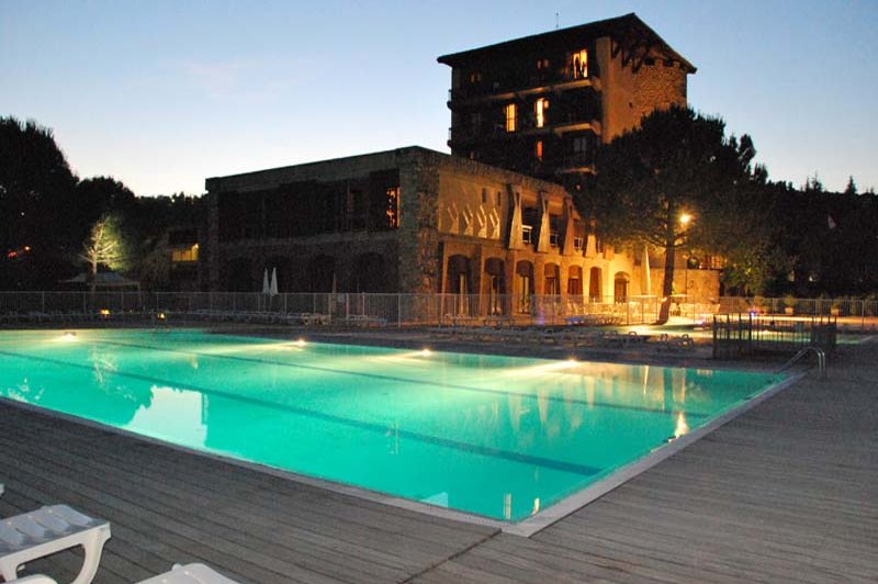 Hôtel Restaurant Castel Lubéron - photo 1