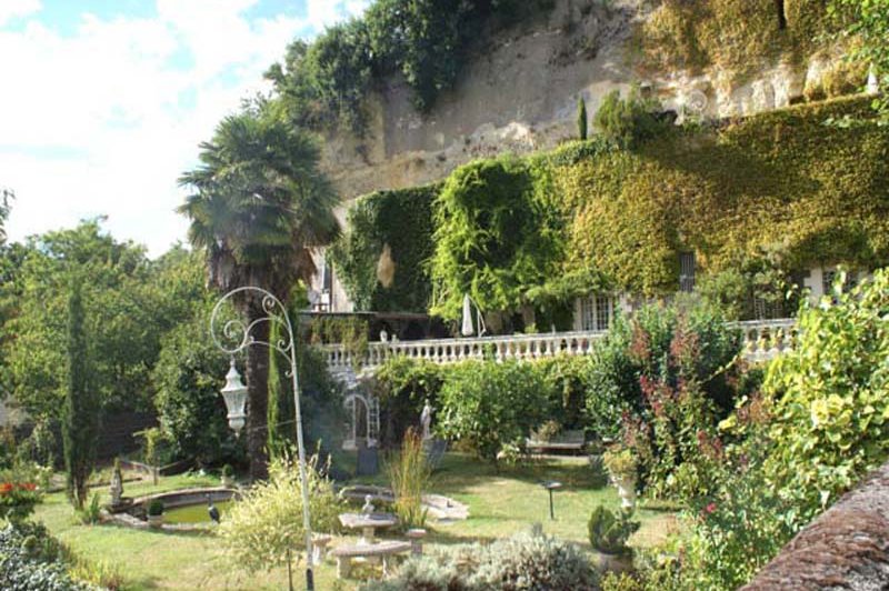 La Grotte de la Roche aux Fées - photo 2