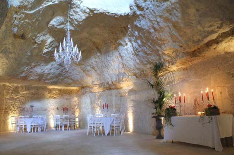 La Grotte de la Roche aux Fées - photo 1