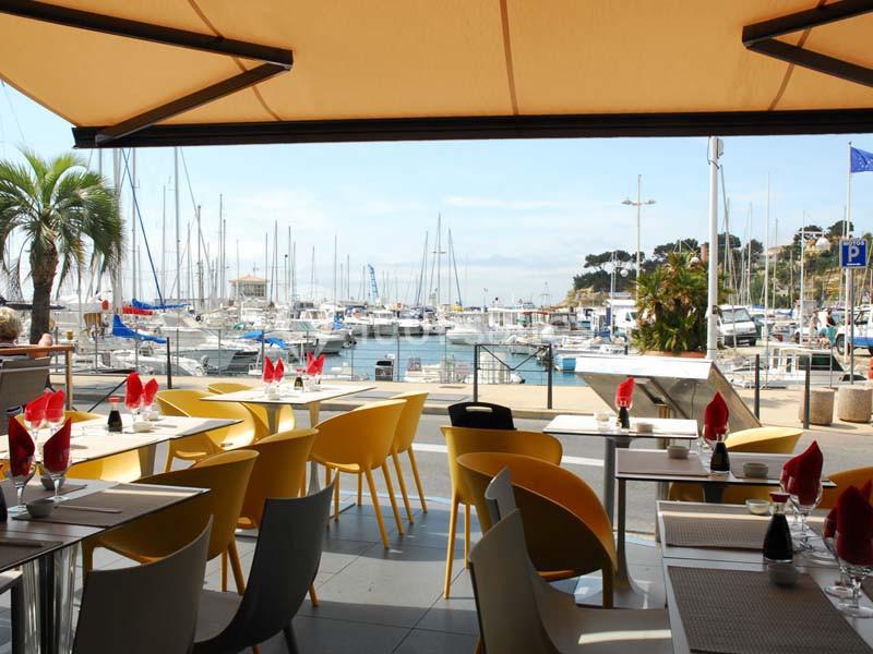 Restaurant Panoramique Le Saint Tropez - galerie - photo 5