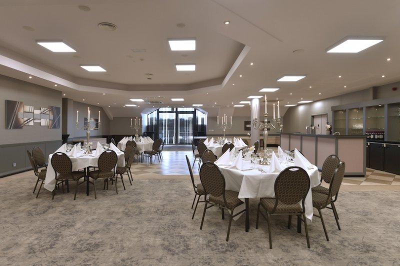 Hotel Charleroi Airport Van der Valk - photo 4