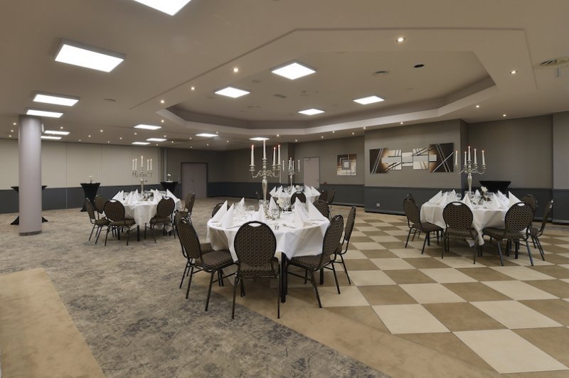 Hotel Charleroi Airport Van der Valk - photo 5