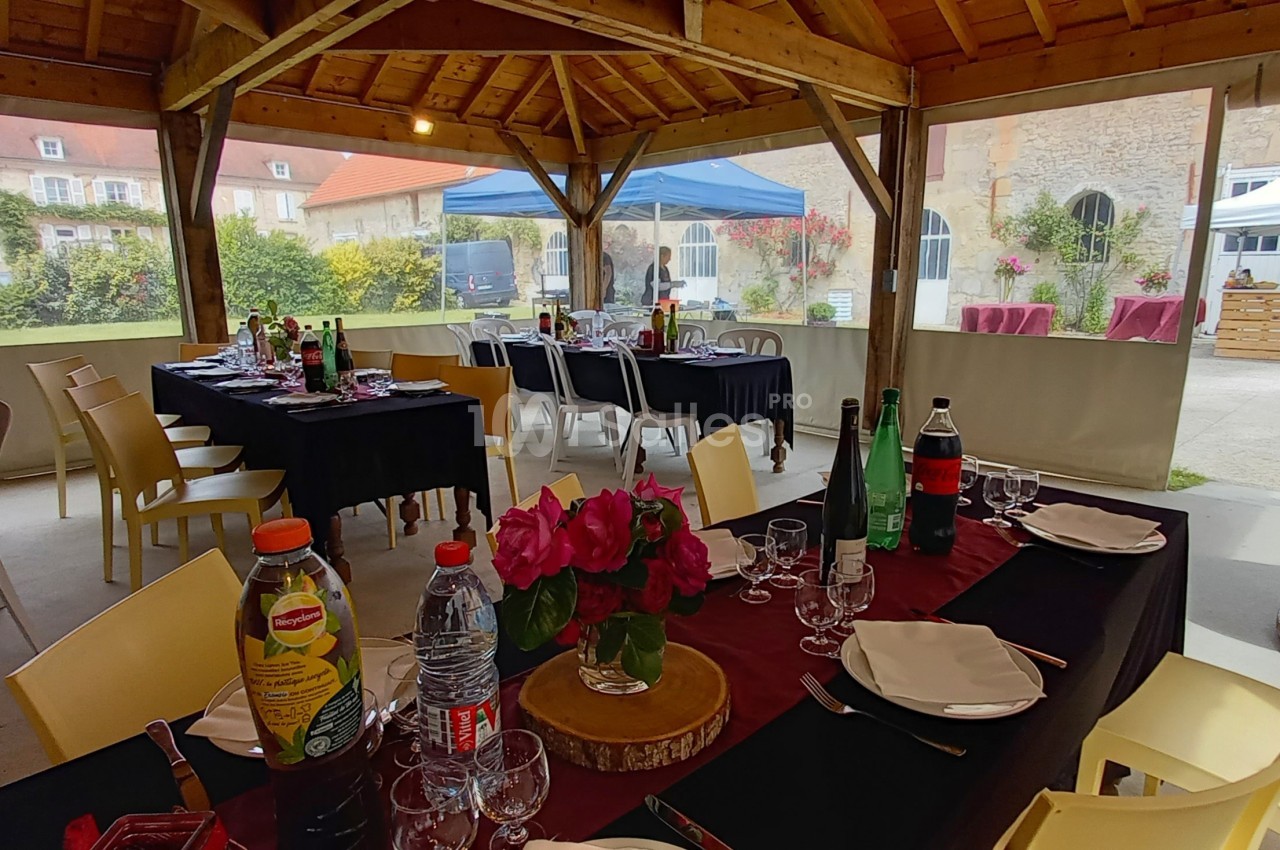 Barbecue au jardin, repas en véranda à La Croisée des Possibles Oise