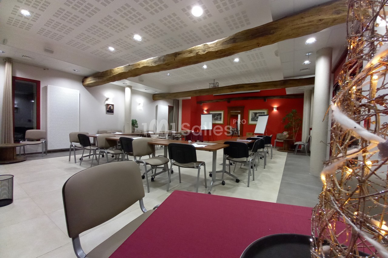 Salle en U avant arrivée des participants La Croisée des Possibles Oise