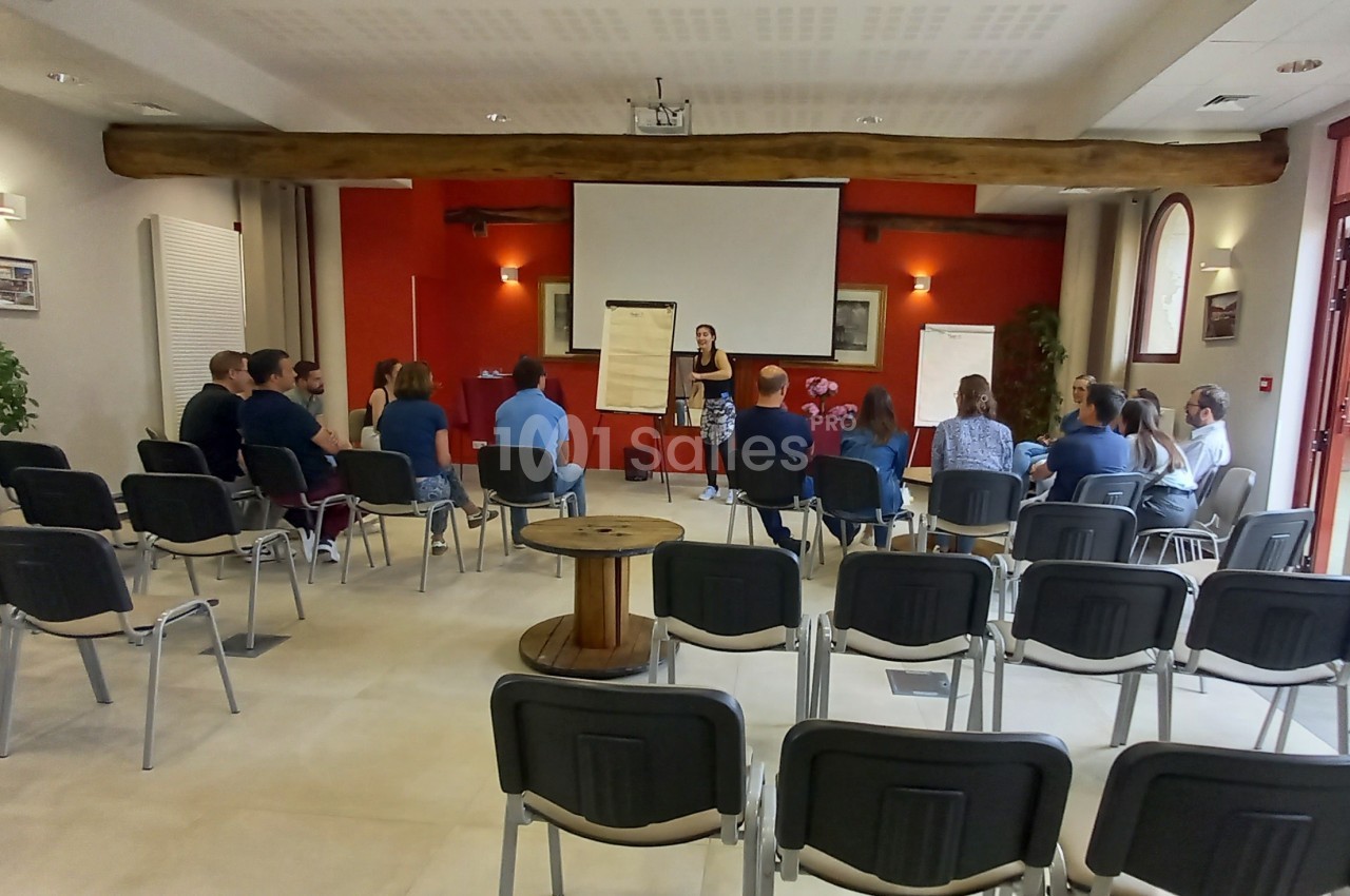 Team building en plein atelier d'animation, La Croisée des Possibles