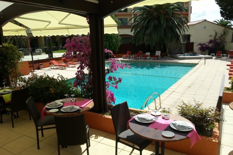 Qualy's Hôtel Mas des Arcades - photo 2
