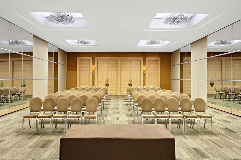 Sheraton Brussels Airport Hotel - photo 3