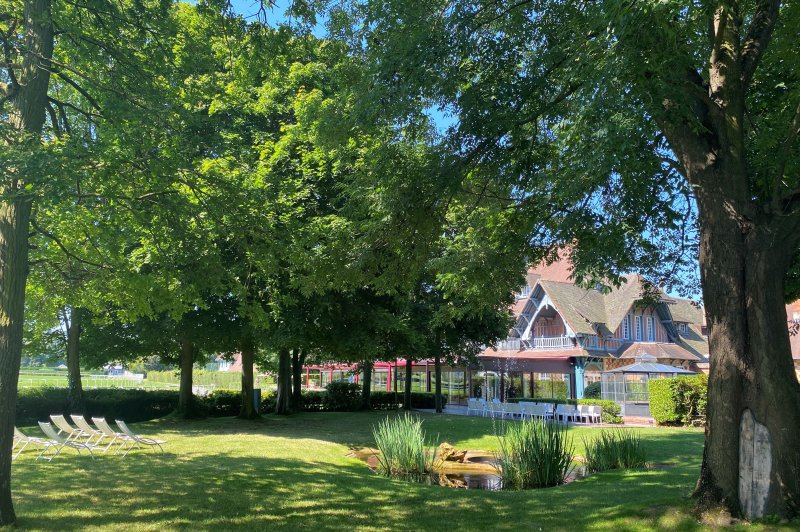 Paris Country Club - photo 2