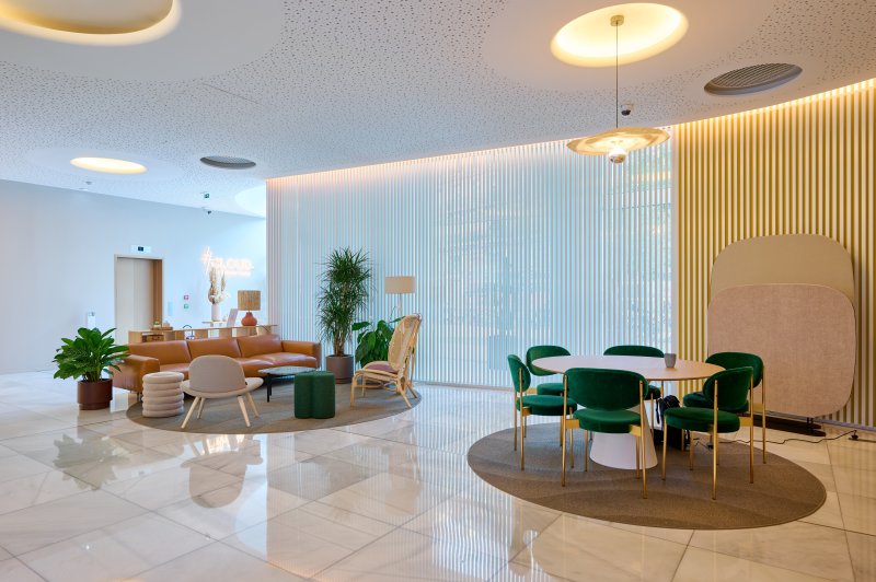 #Cloud Business Center - photo 4
