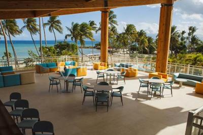 Arawak Beach Resort - photo 2