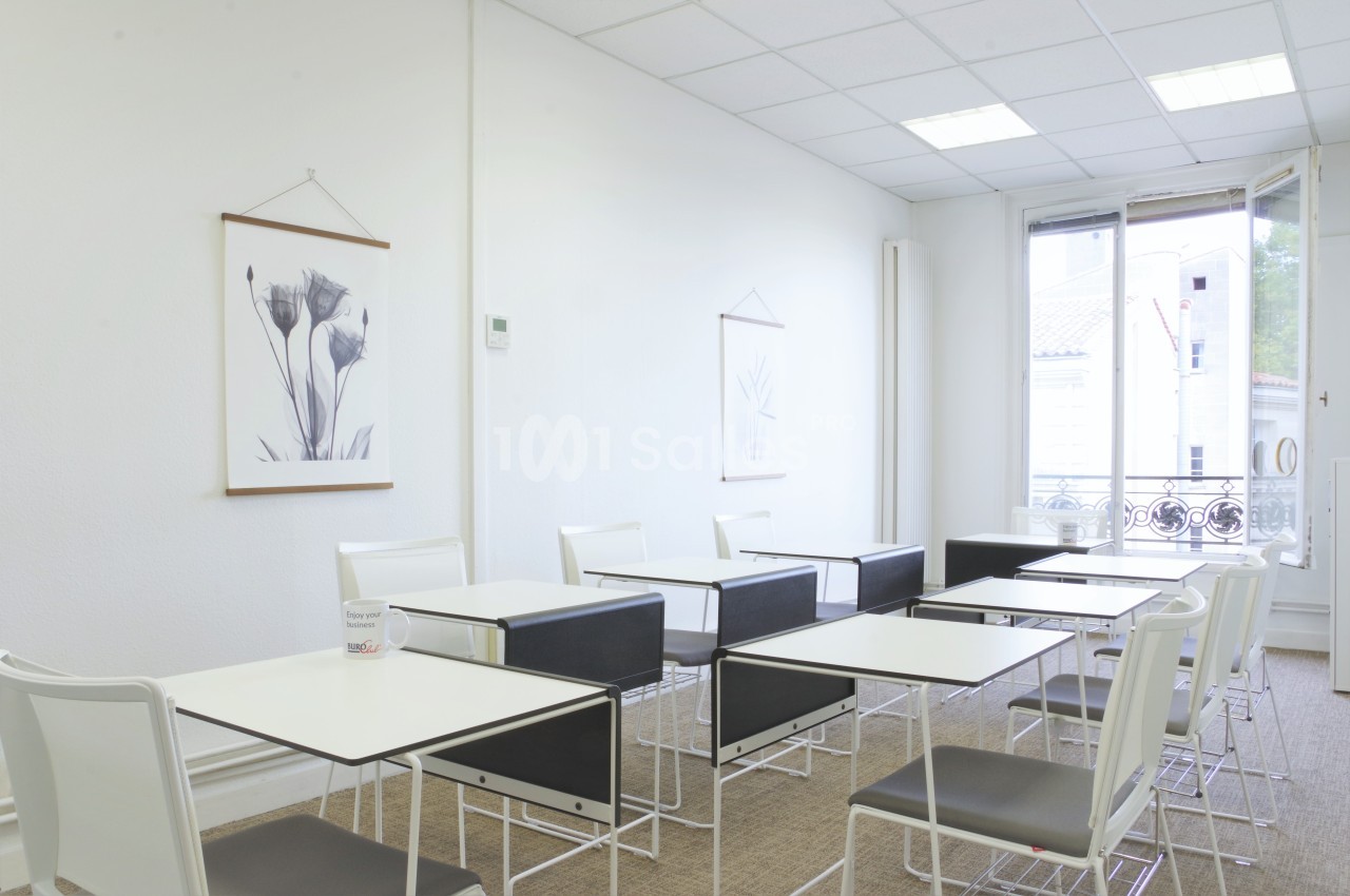 SALLE CHARTRONS