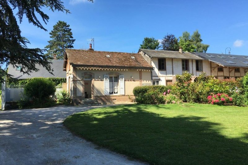 Château D'amecourt - photo 3