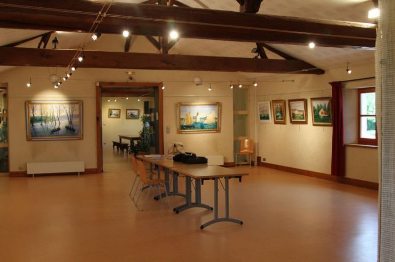 Salles De La Chapelle De Guinchay - photo 3