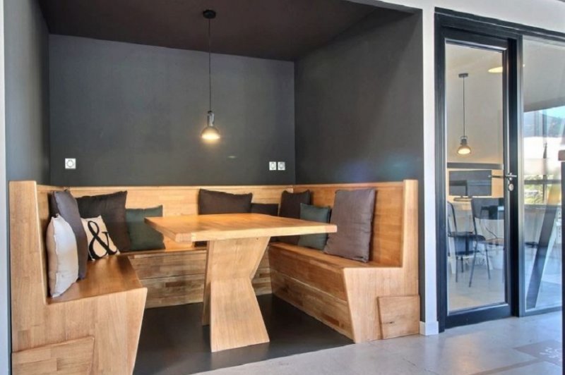 Buro Club