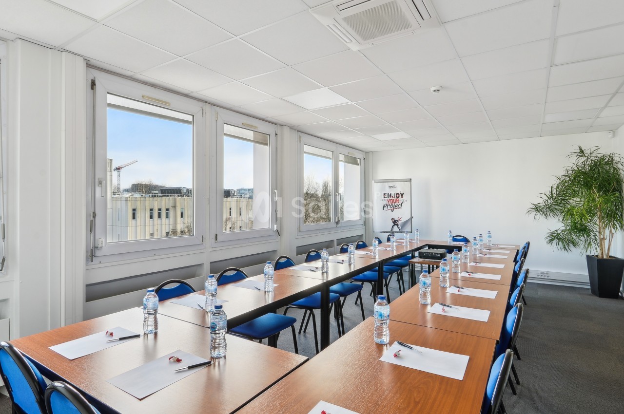 Salle Omicron - 35 m² - 20 personnes