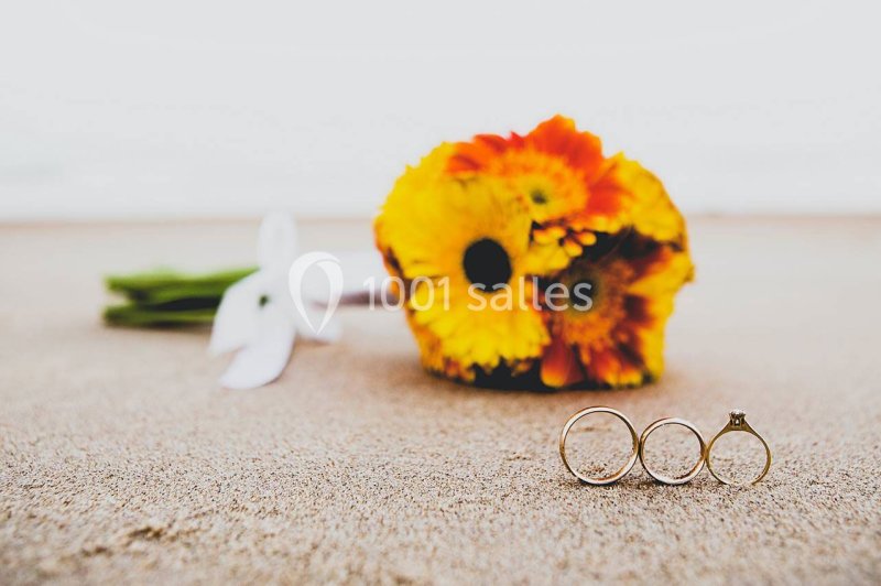 Les Boutons D'or