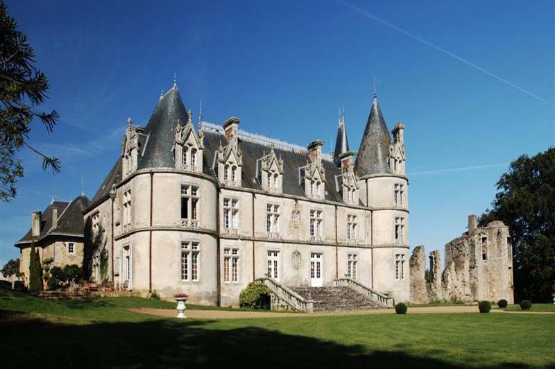 Château De La Flocellière - photo 1