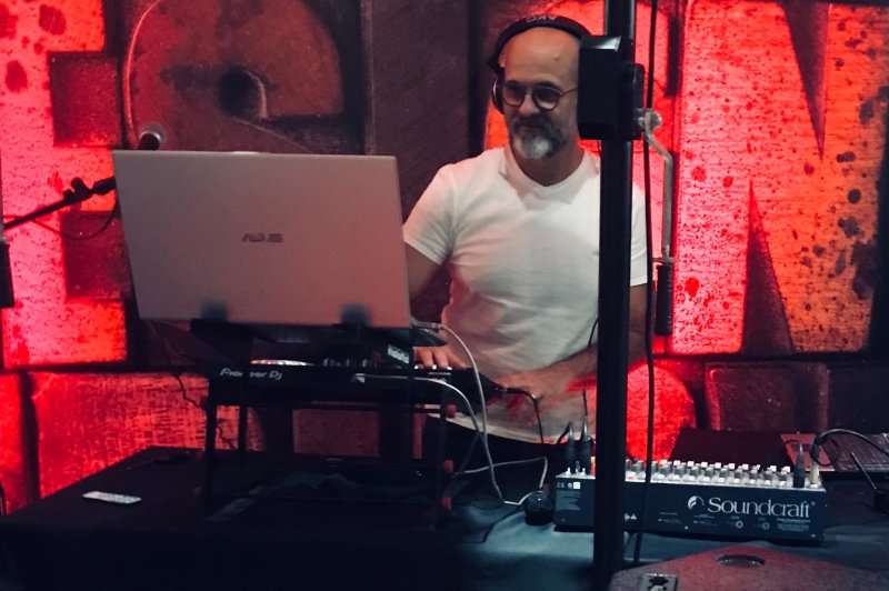 DJ Chris - photo 2