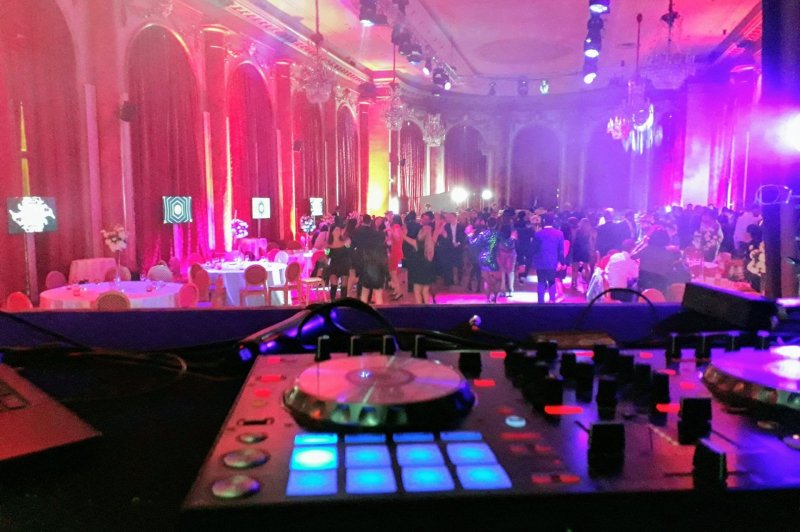 Tuxedo-prod - photo 3