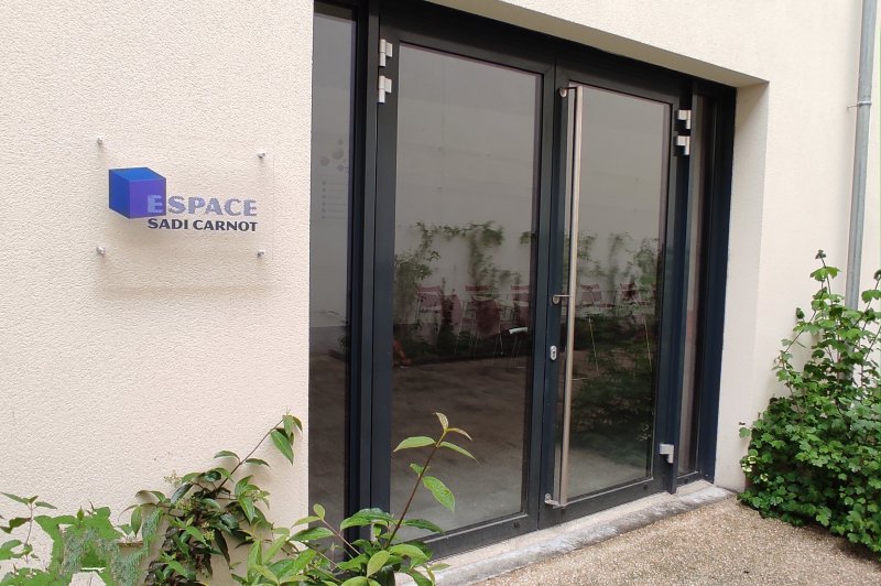 Espace Sadi Carnot - photo 1