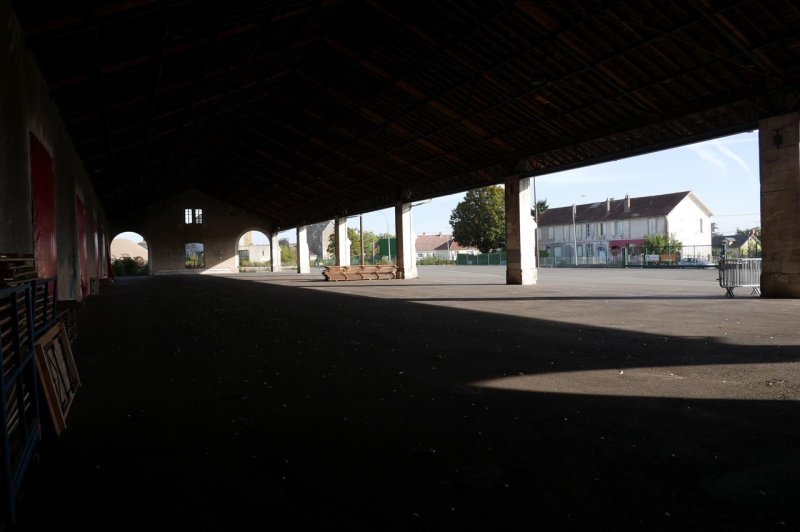 La Halle de Sancheville  - photo 5