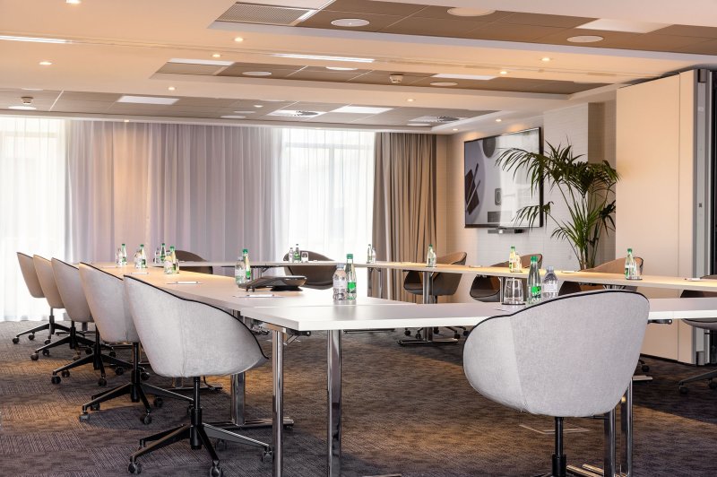 Hilton Garden Inn Tours - photo 2