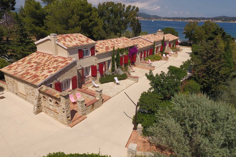 L'Hôtel Helios - photo 2