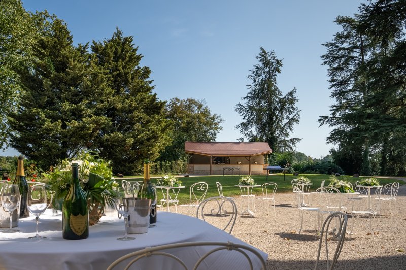 Le Château de Versailleux - photo 2