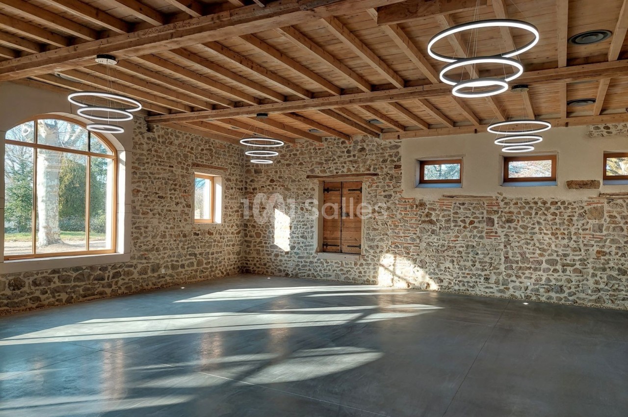 salle lumineuse
