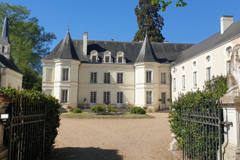 Chateau de Basché - photo 1