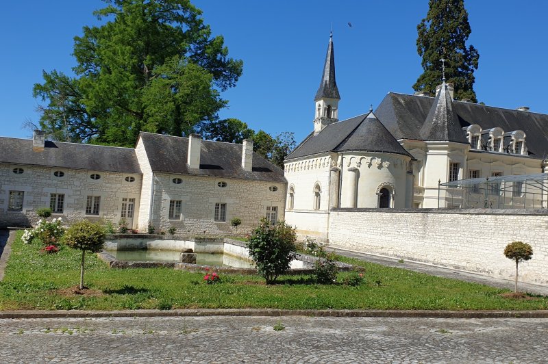 Chateau de Basché - photo 2
