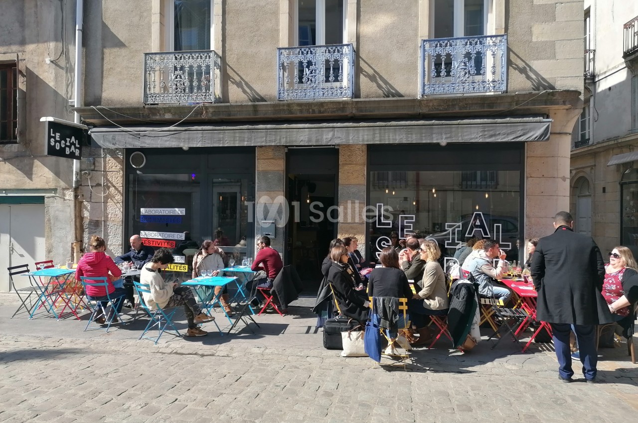 Social Bar