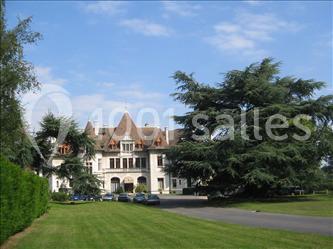 Château Manoir De Chantilly