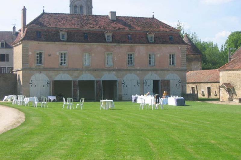 Château De Commarin