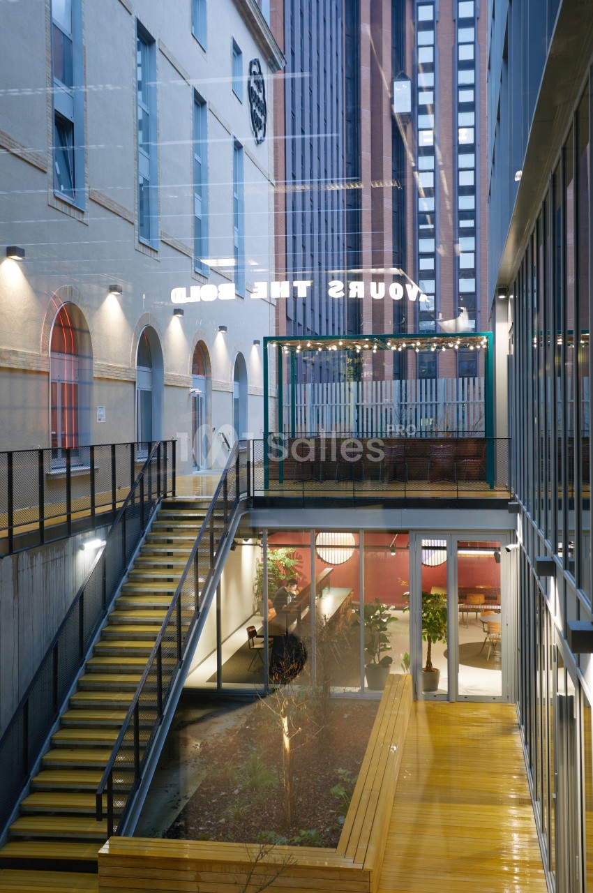 Patio Meeting room