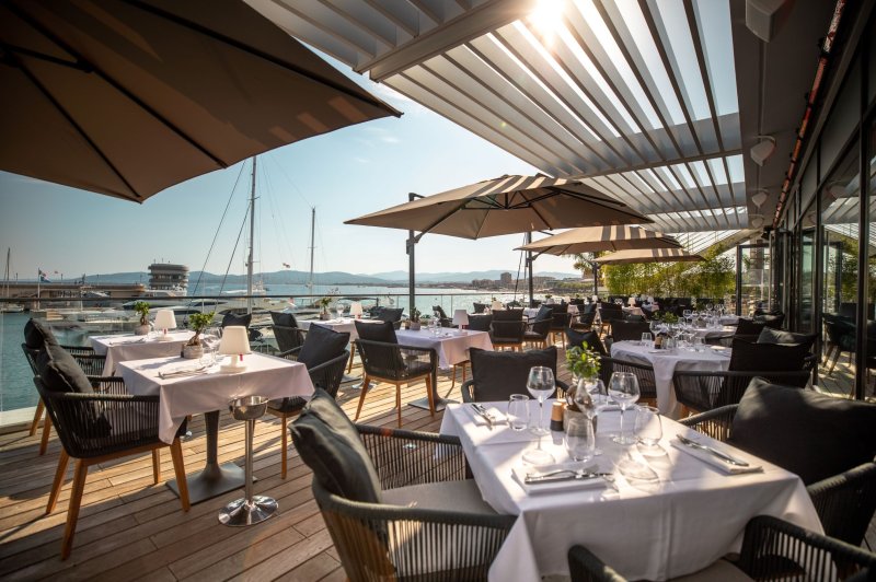 Le Baïa Saint-Raphaël : Restaurant - Bar – Club - photo 1