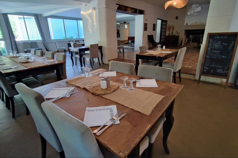 Hôtel du Parc Gemenos - photo 3