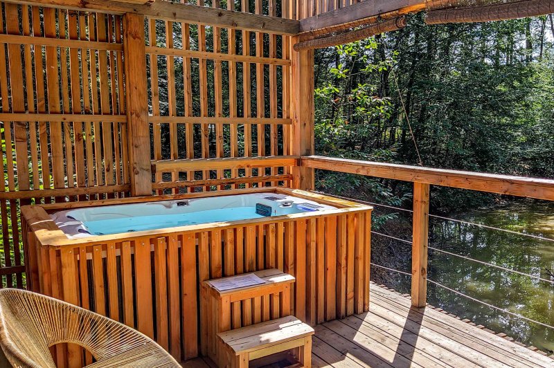 Loire Valley Lodges - photo 3