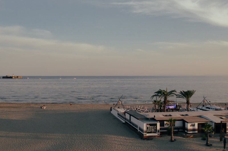 Jungle Beach - photo 1