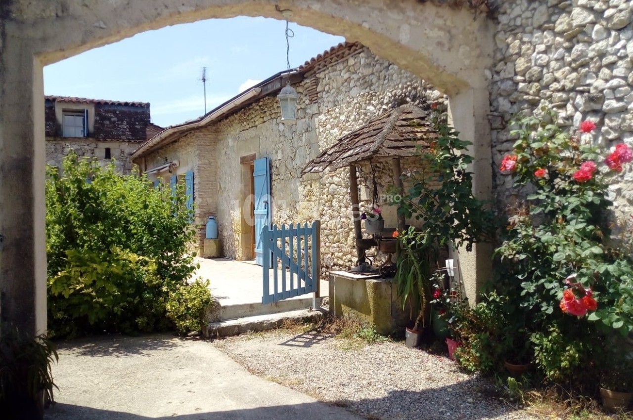 Gîtes et Auberge du Cheval Blanc - galerie - photo 8
