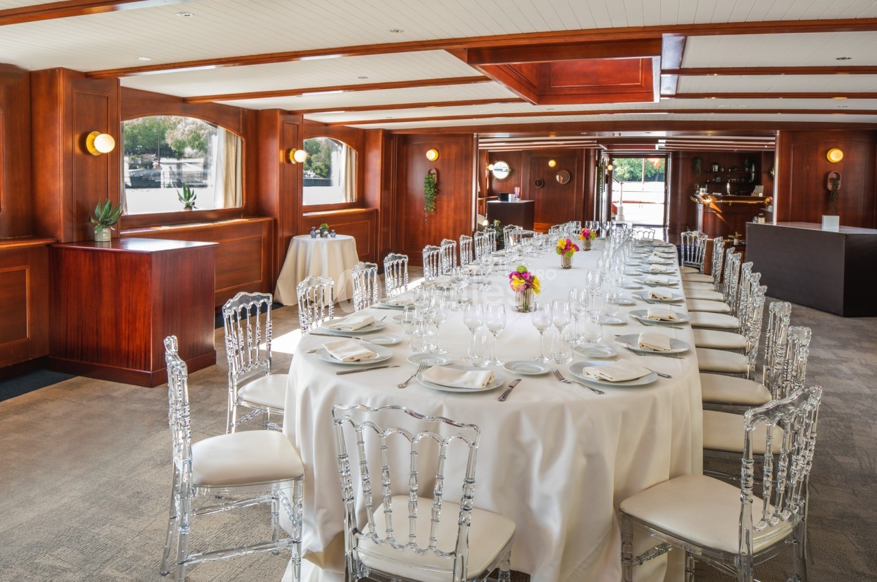 L'Excellence - Diner assis